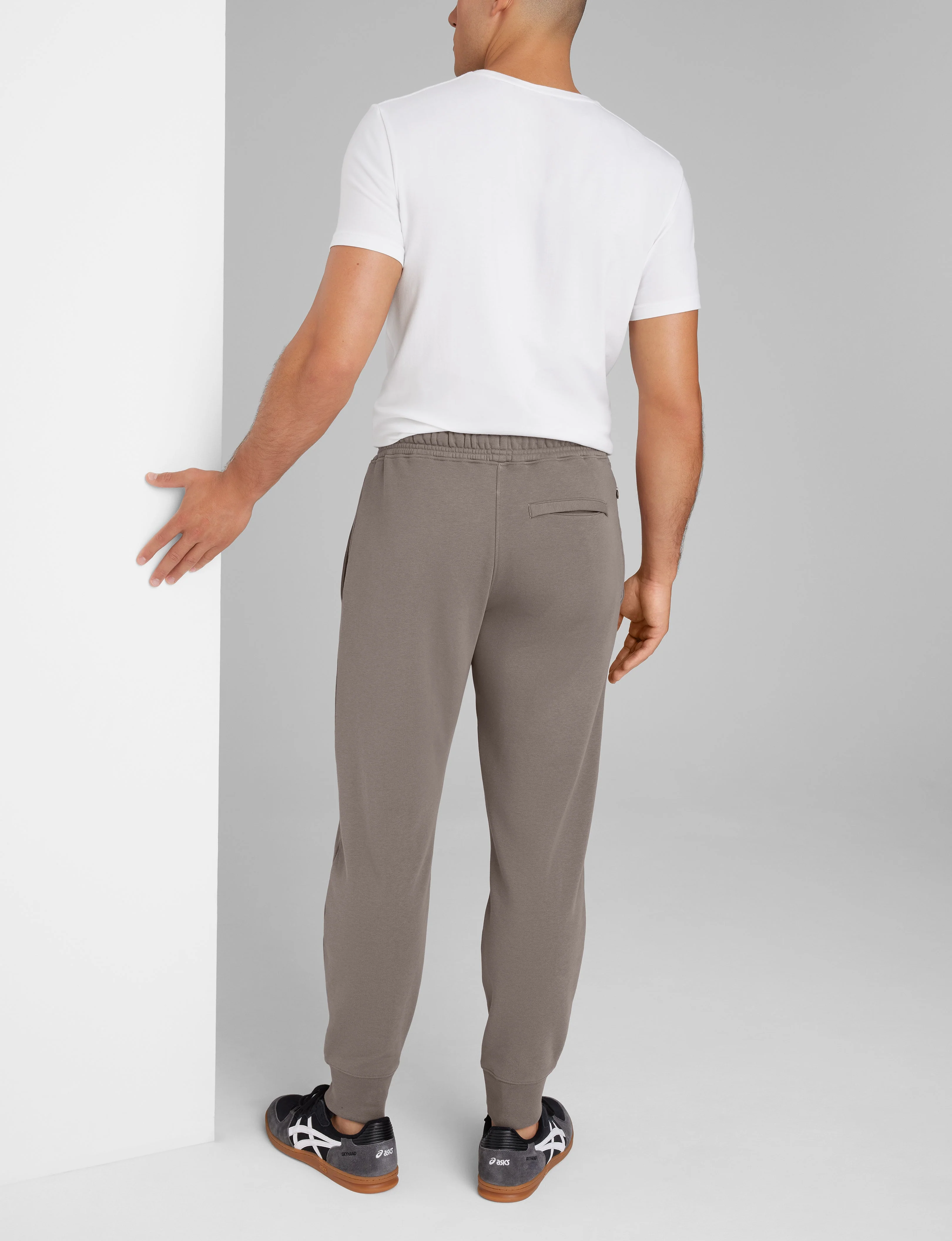 French Terry Jogger - Image 38