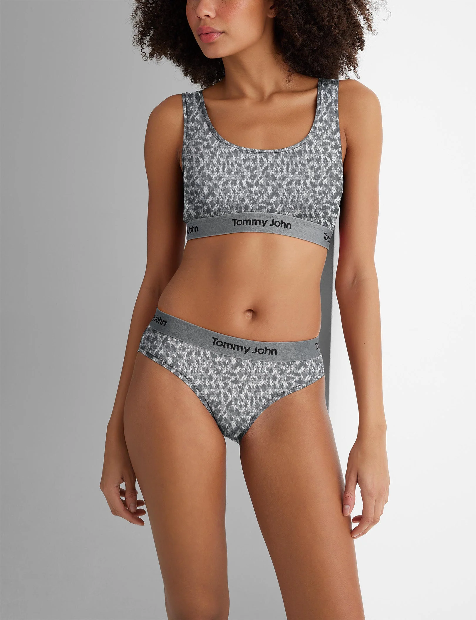 Second Skin Scoop Bralette - Image 38