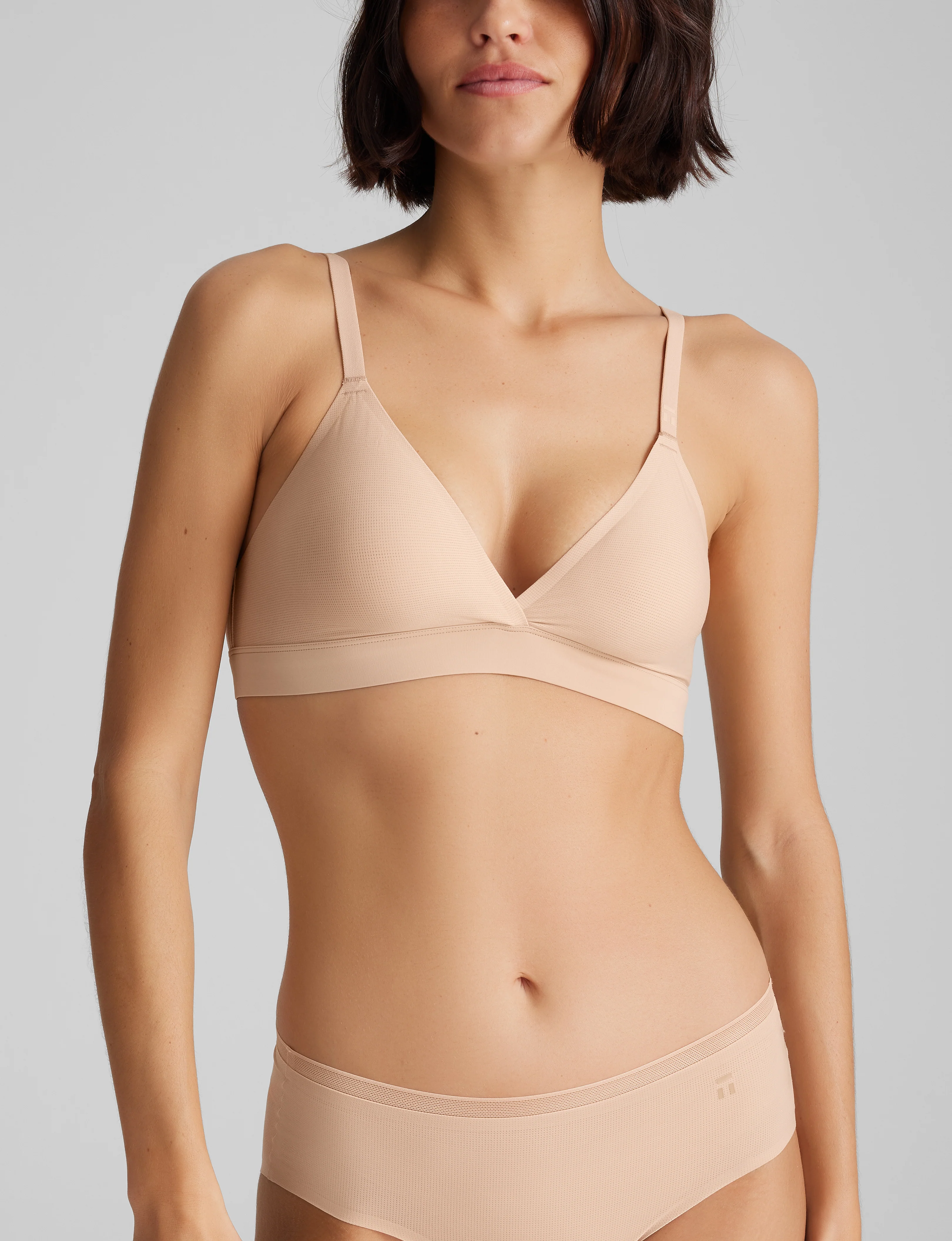 Air Triangle Bralette Set (2-Pack) - Image 7