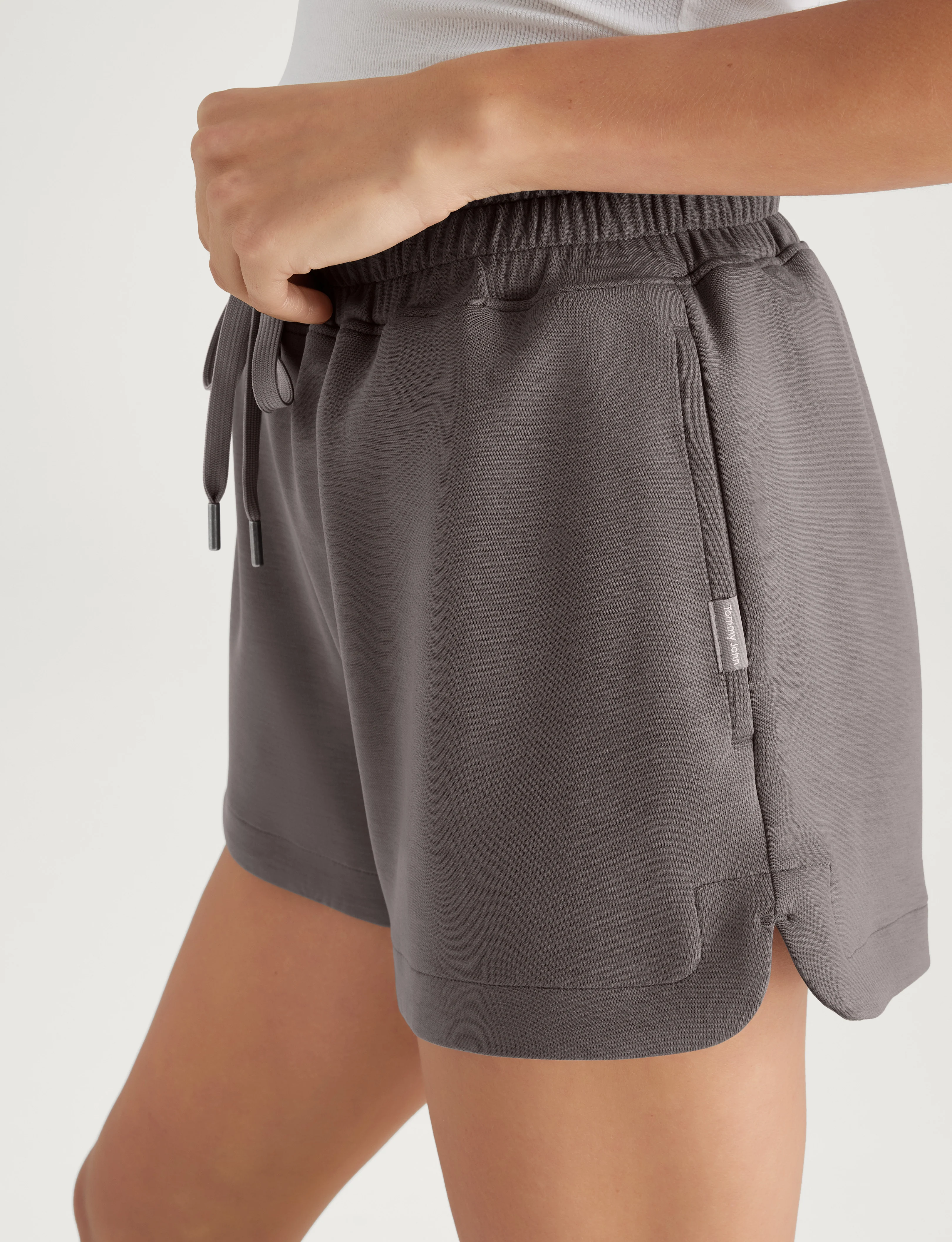 Women's Luxe Traveler Knit Mid-Rise Short - Image 7