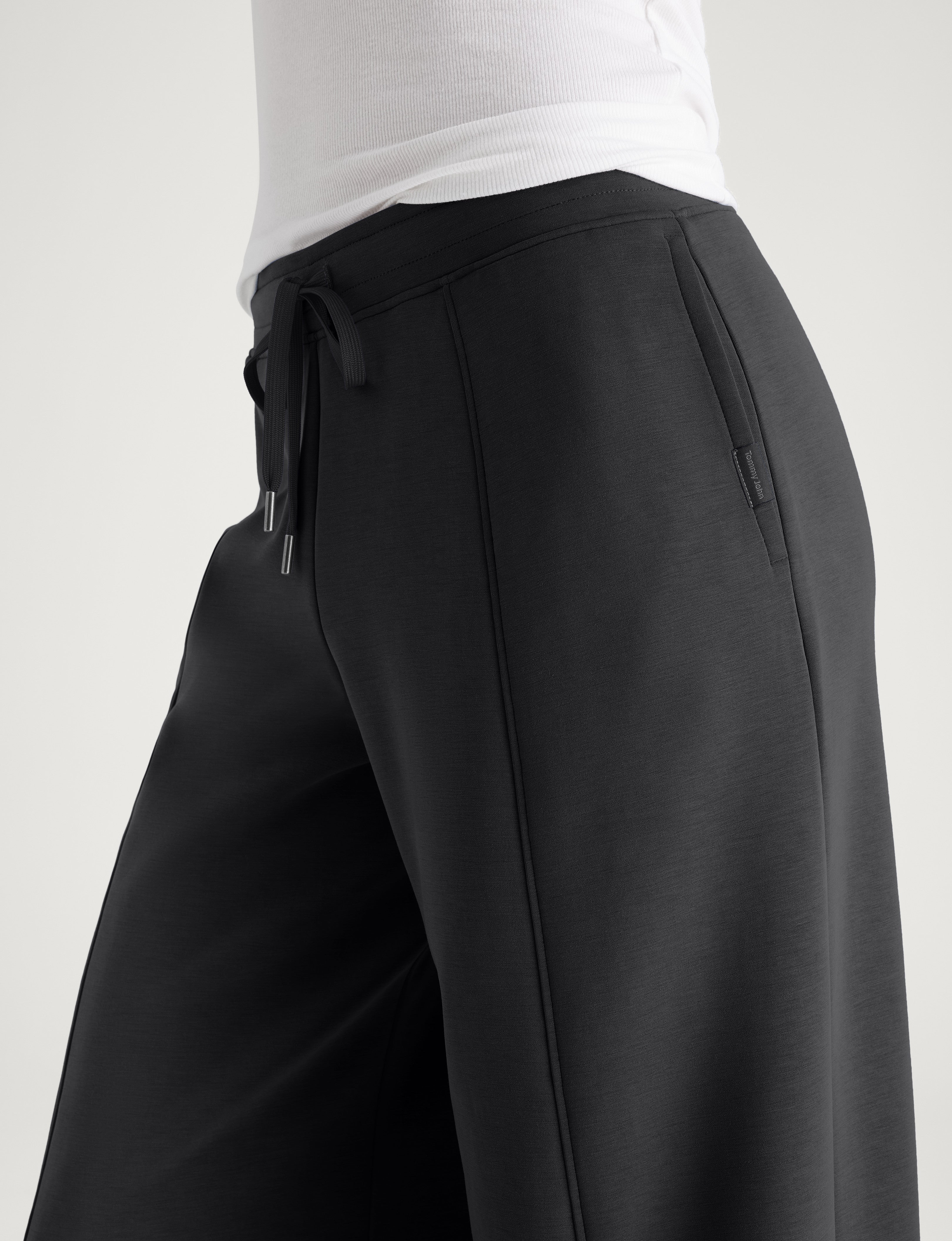 Women's Luxe Traveler Knit Pant - Image 4