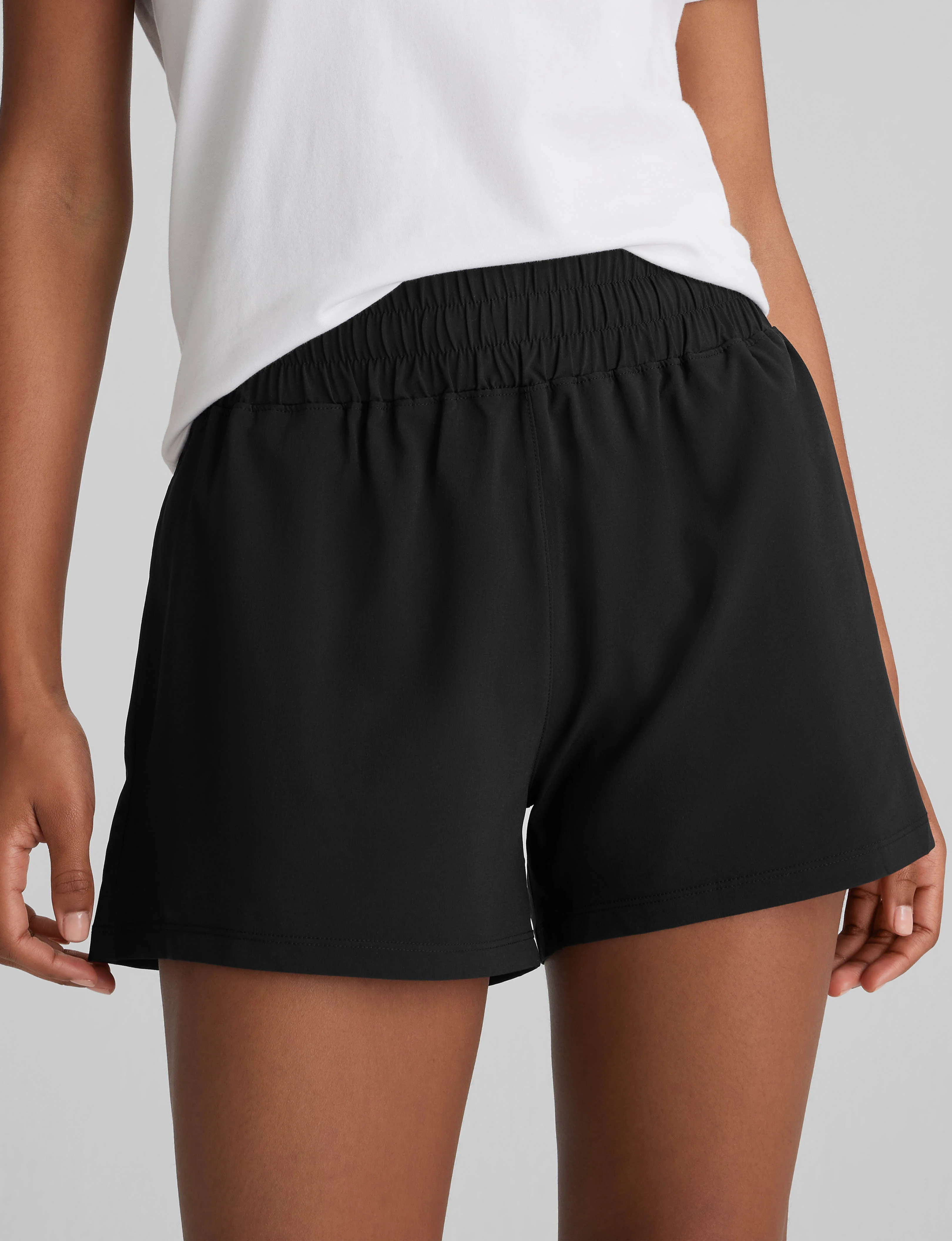 Women's Luxe Traveler Woven Short - Image 3