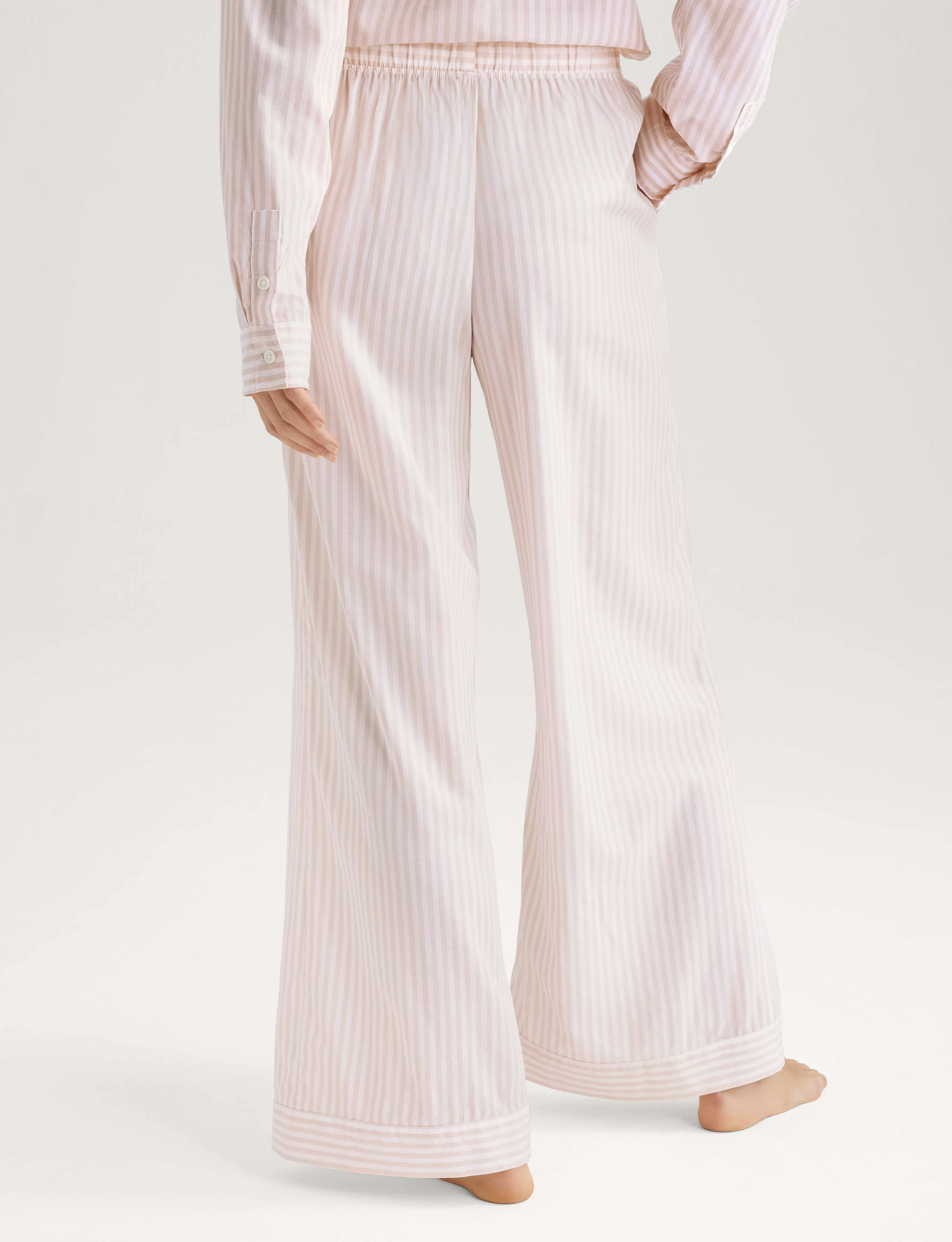 Women's Woven High Rise Pant - Image 11