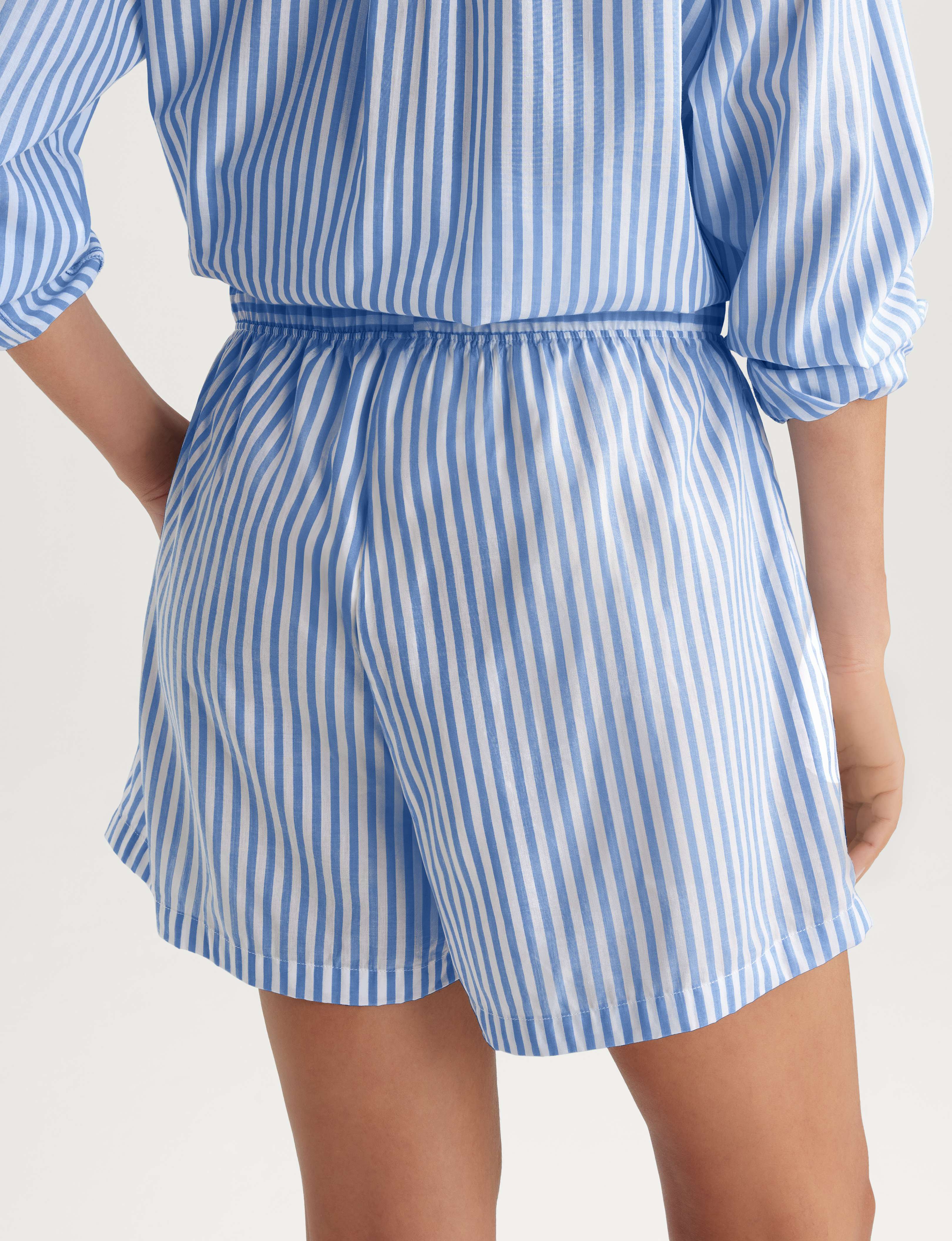 Women's Woven High Rise Short - Image 8
